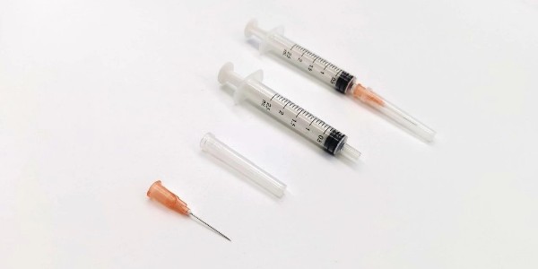售賣(mài)注射器未有銷(xiāo)售資質(zhì)會(huì)怎么樣