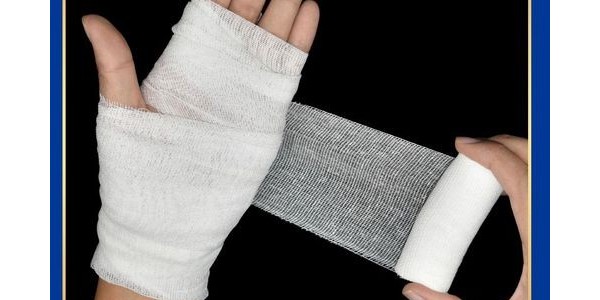 如何使用醫(yī)用紗布對傷口進行初步處理