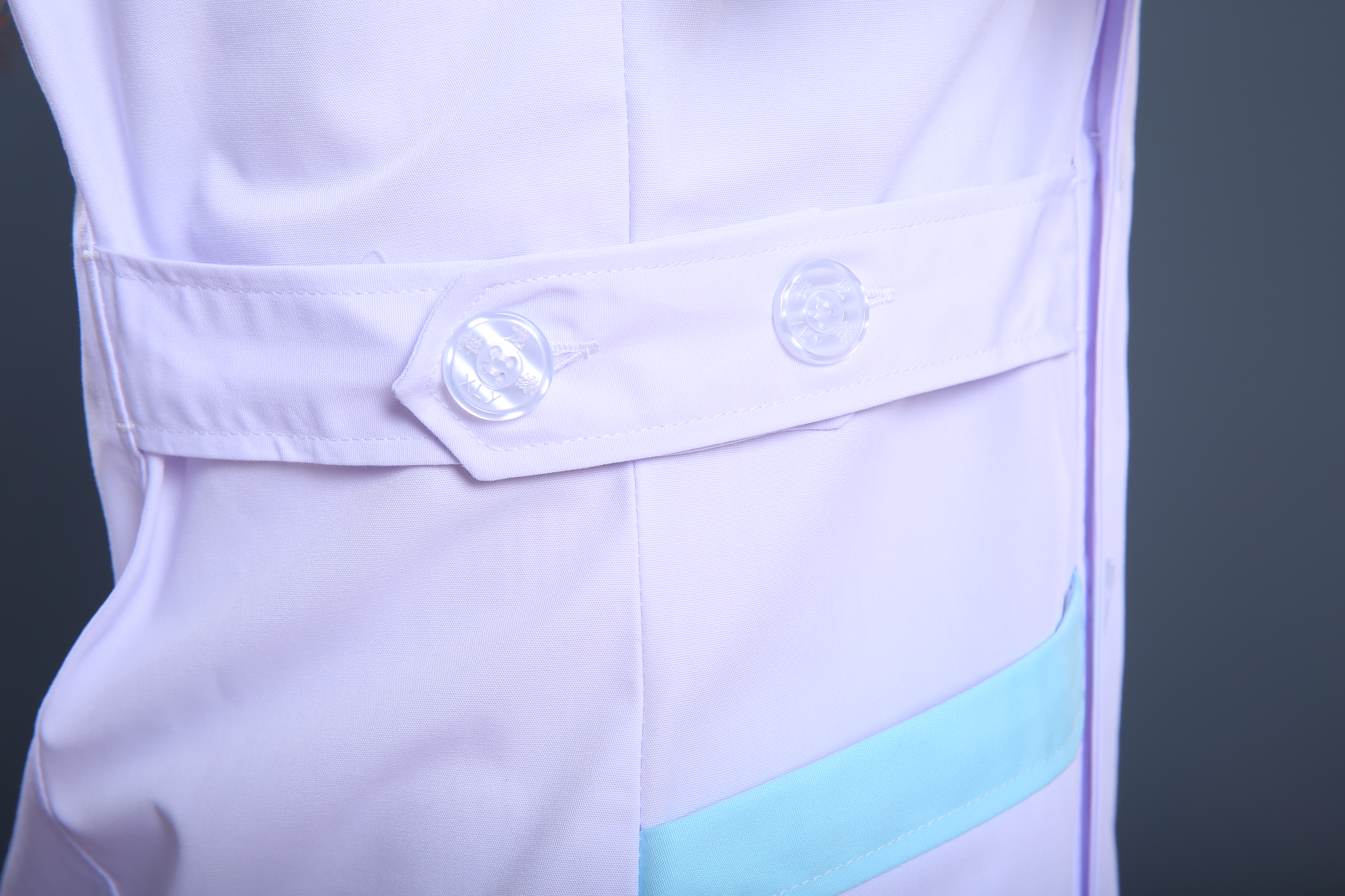 白綠護(hù)士制服細(xì)節(jié)